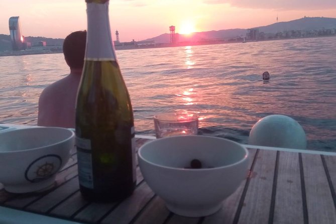 1h Refreshing Sailing Tour in Barcelona with Open Bar & Snacks - How much is this, and why it can still feel like good value