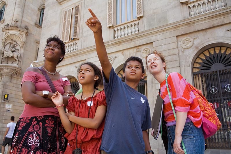 2.5-Hour Kids & Family Walking Tour in English - The price: what $25 gets you (and why it feels fair)