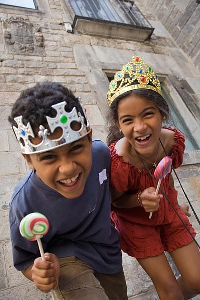 2.5-Hour Kids & Family Walking Tour in English - Why this tour works for kids aged 4 to 12