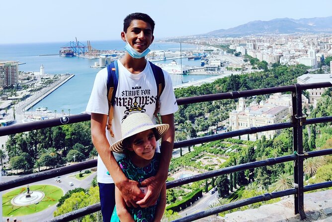 2-Hour Guided Walking Tour in Barcelona - Price, group size, and whether $29 feels fair