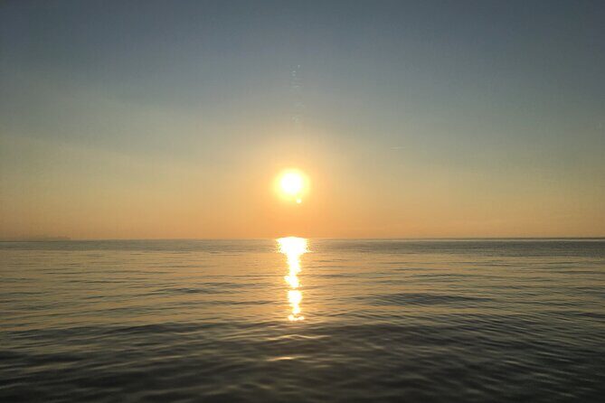 2-Hours Barcelona Sunset Sailing Tour - Small-boat service and friendly captains you’ll remember