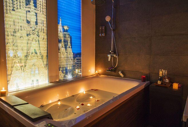 30 min Couple Massage and 30 min Floral Bath at THAI SPA MASSAGE - Who this couple massage package is best for