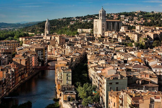 6 hours private tour of Girona: GAME OF THRONES from Barcelona with pick up - Onyar River: The Views That Define Girona’s First Impression
