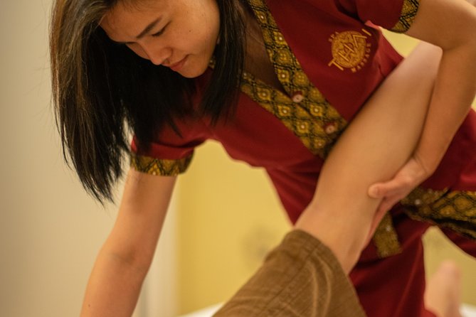 60 min Foot and Leg Massage at THAI SPA MASSAGE BARCELONA - Price and Value: Is $78.27 Worth It?