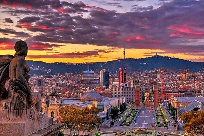 8 hours Barcelona Highlights Private tour - Building your route: top landmarks plus quieter Barcelona corners