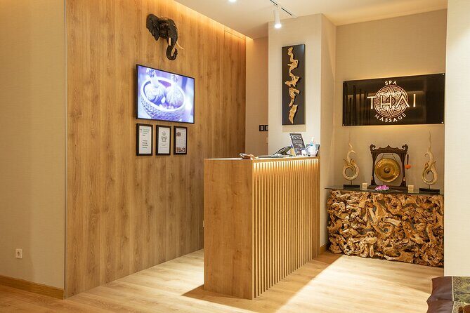90 min Thai-Bali Fusion Massage at THAI SPA MASSAGE BARCELONA - Getting there: Les Corts location and timing in Barcelona