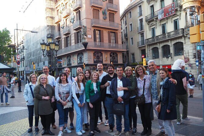 All about old Barcelona (tasting included) - How the meeting points shape the experience