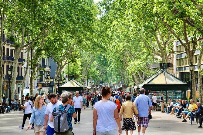 All about old Barcelona (tasting included) - Who this tour suits best