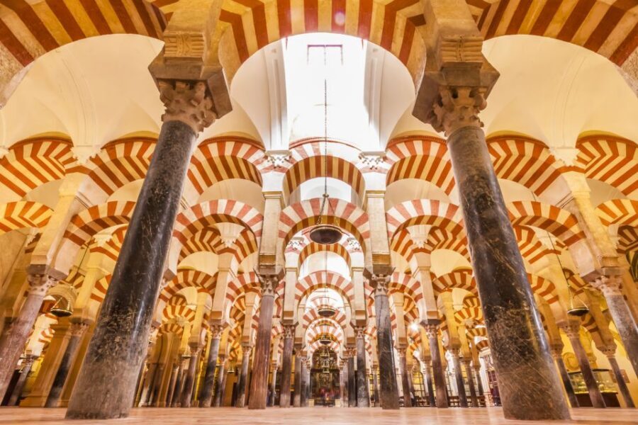 Andalusia and Barcelona 7-Day Package Tour From Madrid - Alhambra in Granada: Nazari Palaces and Generalife, with 9th-century roots