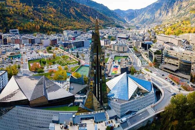 Andorra, France & Spain: 3 Countries in One Day from Barcelona - Circ de Pessons: A Five-Minute Pause for Snowy-Views Energy