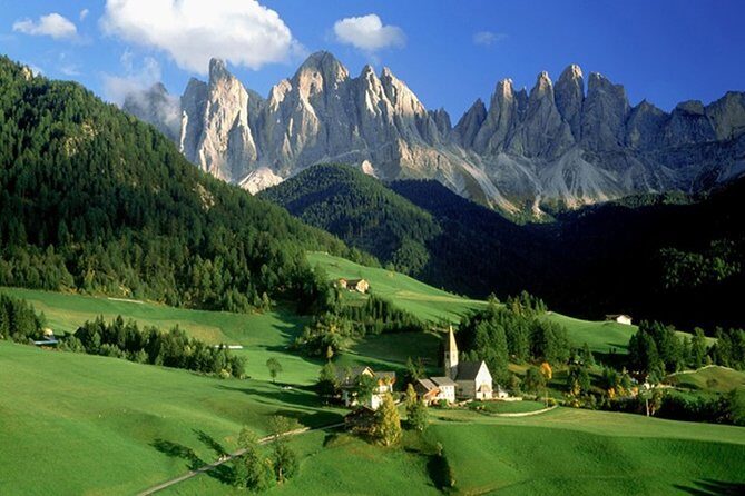 Andorra Tour - Casa de la Vall and Santa Coloma: heritage you can see without a long lecture