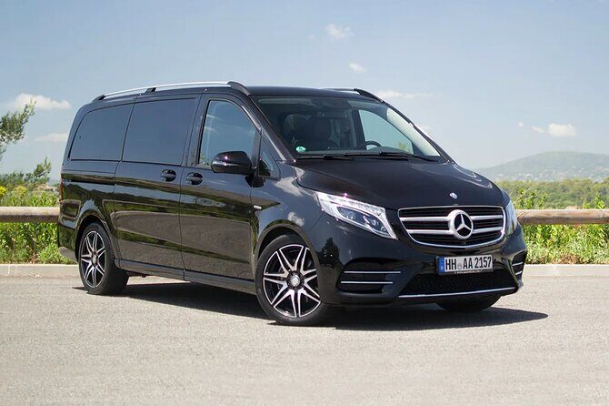 Arrival by Luxury Van Barcelona Airport BCN to Barcelona City - The Luxury Van Ride: Mercedes V-Class Comfort, Realistic Timing