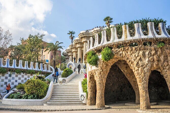 Arrival Transfer from Barcelona Airport BCN to Barcelona in Private Car/Van - Pricing Value: Paying for Certainty, Not Just a Seat