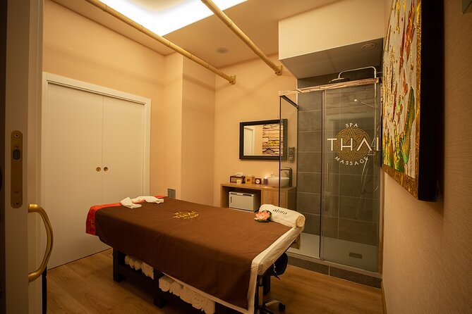 Balinese massage with essential oils 60 min at THAI MASSAGE ALURA - Essential-oil aroma choice: why it changes the whole experience