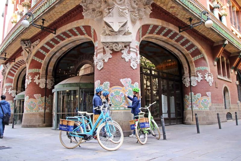 Barcelona: 1.5-Hour Sightseeing Tour by Bike/Electric Bike - Starting at Passeig de Lluís Companys: the part where you get your bearings
