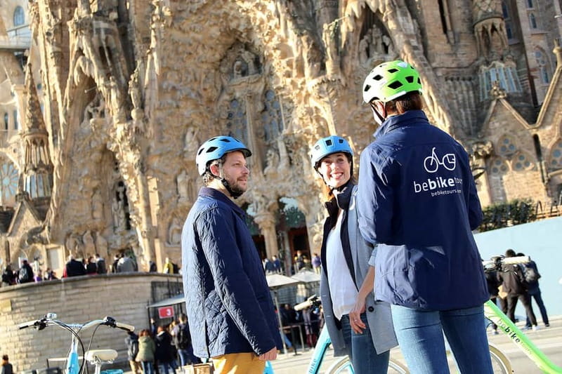 Barcelona: 1.5-Hour Sightseeing Tour by Bike/Electric Bike - How the guide shapes your experience (and why it’s usually the best part)