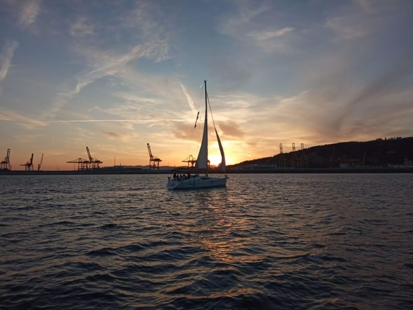 Barcelona: 2-Hour Private Sunset Sailing Experience - Port Olimpic: The easiest way to start your sunset without stress