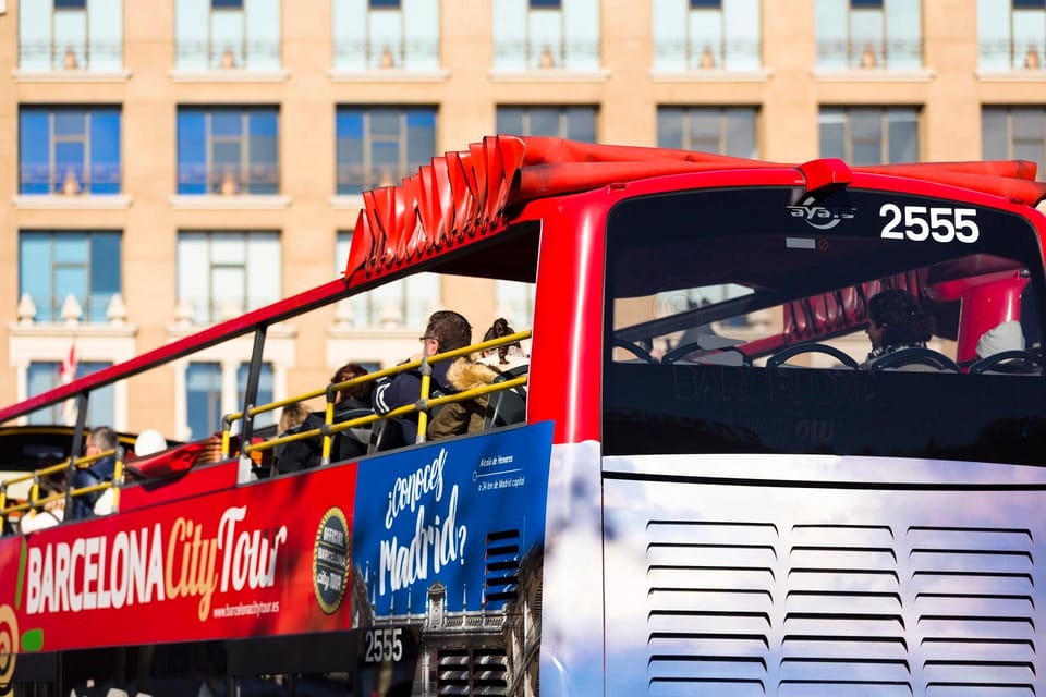 Barcelona: 24 or 48-Hour Hop-On Hop-Off Bus Tour - Parc Güell UNESCO gardens: how to pace your hop-off time
