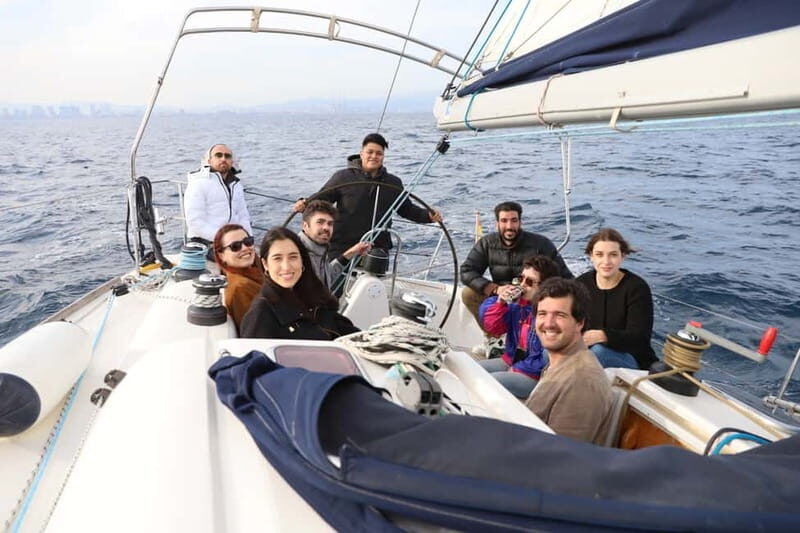 Barcelona 2h private sailing tour with local Skipper - Music, Bluetooth Speakers, and Bringing Your Own Vibe