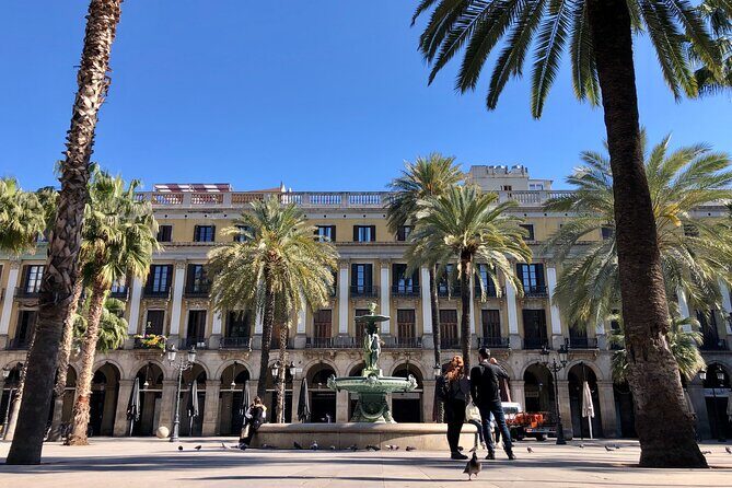 Barcelona 3-hour Bike or E-Bike Tour: Gaudí By Bike - Sagrada Familia: Your 20-Minute Moment at Gaudí’s Big Finish