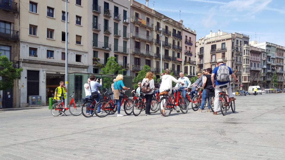 Barcelona: 3-Hour Bike Tour with Spanish Tapas - Quiet Squares and Gothic Streets: El Born Meets Barri Gòtic