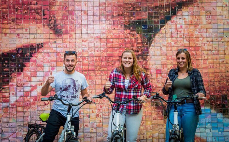 Barcelona: 4-Hour E-Bike Photography Tour - What’s included (and what you should plan for yourself)