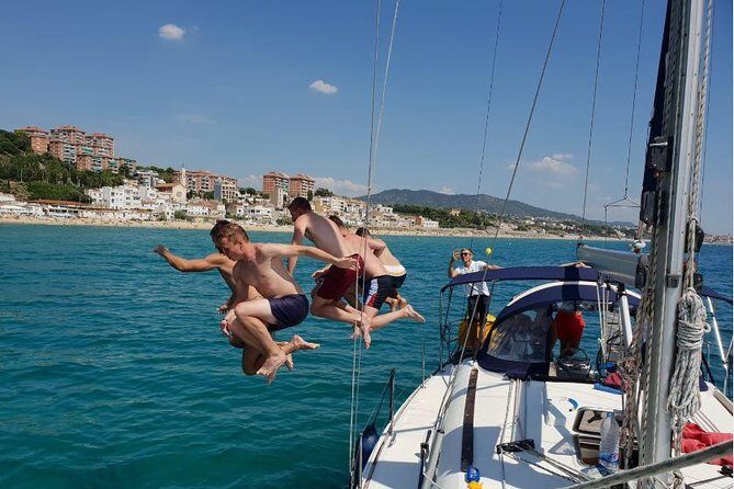Barcelona 4-hour Private Boat Trip - Price per group: what $712.03 really buys you