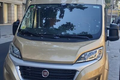Barcelona Airport, Cruise port or Hotel private Transfer - How pickup works at the airport arrivals hall