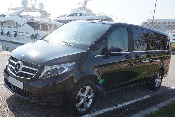 Barcelona Airport Private Transfer - Mercedes sedan or minivan: choosing comfort for your group