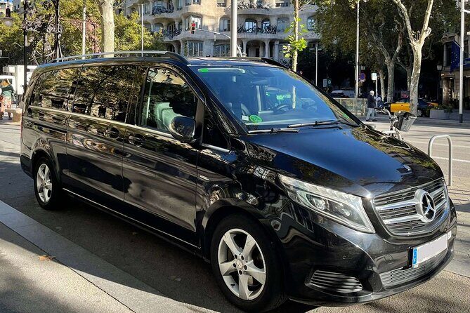 Barcelona airport transfer (From 1 to 7 passengers) - Price and value: $148.17 per group up to 7 passengers