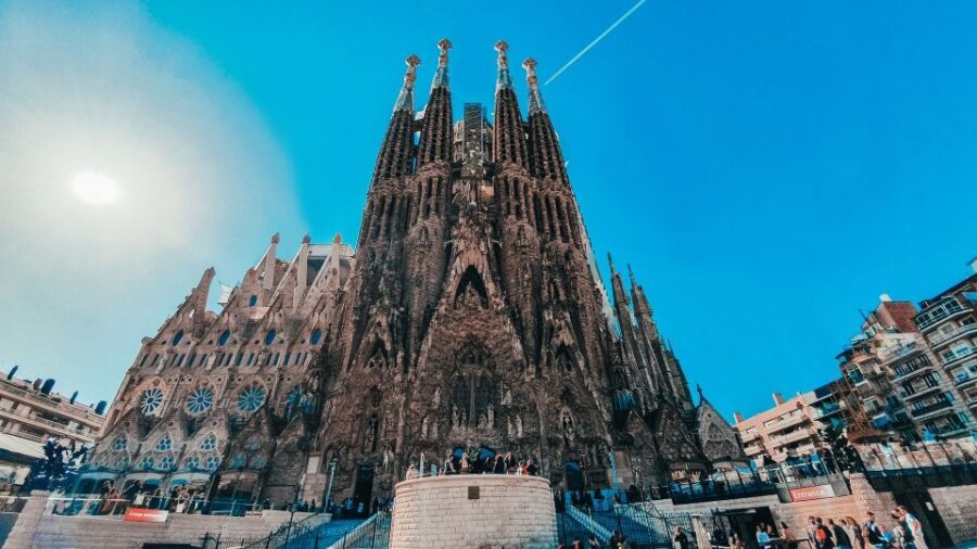 Barcelona Architecture Walking Tour With Casa Batlló Upgrade - Price and value: is $34 a good deal?
