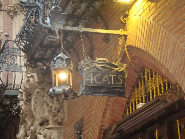Barcelona: Art Nouveau & Gaudí Tour - The Real Value: A Guide Who Connects Dates to Facades