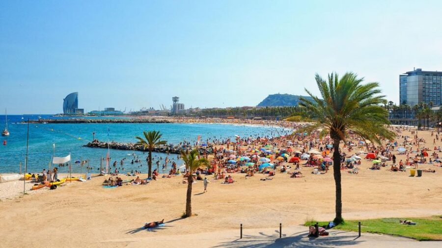 Barcelona Audioguide - TravelMate app for your smartphone - Bonus: what the reviews suggest about the experience vibe