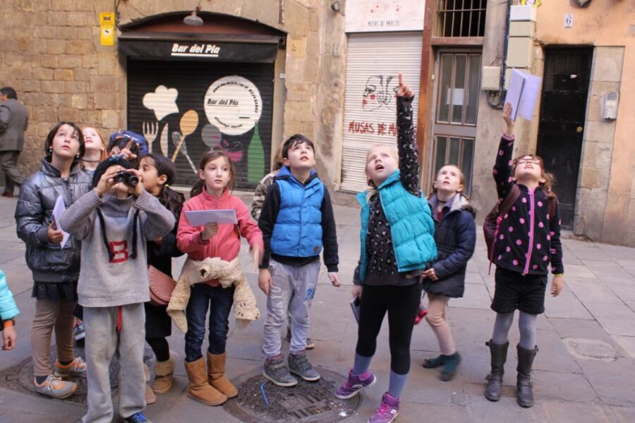 Barcelona: Barrio Gótico Dragon Tour for Families - Dragon Riddles in the Barrio Gòtic: What This Tour Really Feels Like
