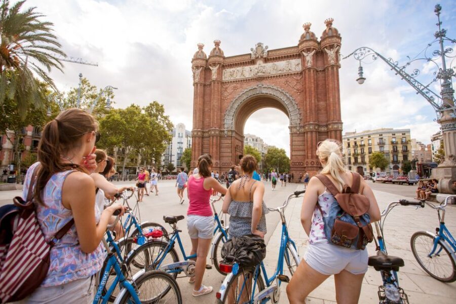 Barcelona Beach 3-Hour Bike Tour - Marquesa Street Start: Born Quarter, Metro Access, and Timing