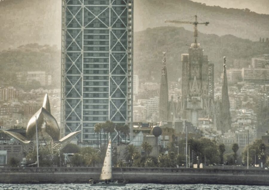 Barcelona: Best of Sagrada Familia Private Tour - Optional extra: sailing along Barcelona’s coast (2 hours, limited to 11)