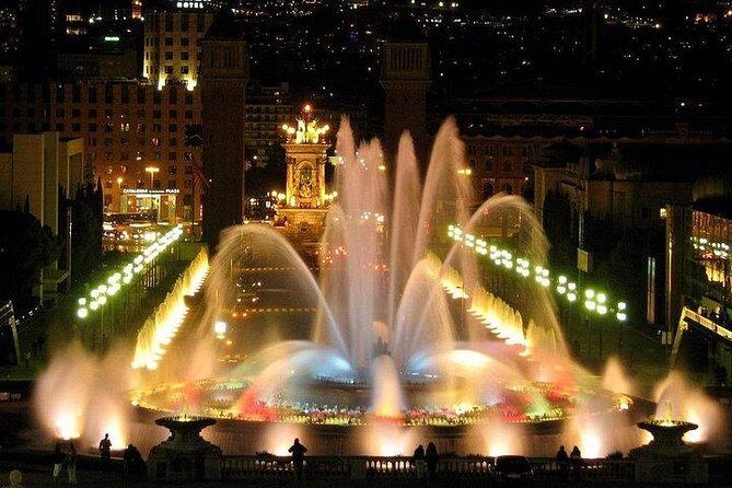 Barcelona Best Views: Old Town and Montjuic Castle Private Tour - Parc de Montjuïc tower: the 360° moment (and when it’s best)