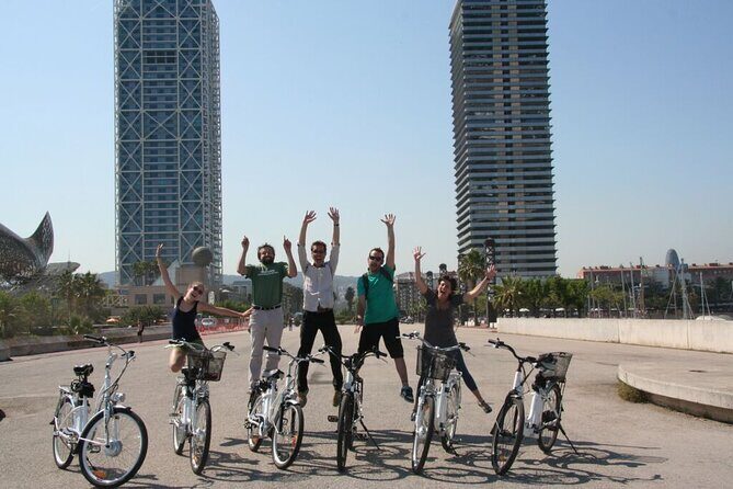 Barcelona Bike Highlights & Sagrada Familia Small Group Tour - Stop 1: Sagrada Familia With Timed, Skip-the-Line Access