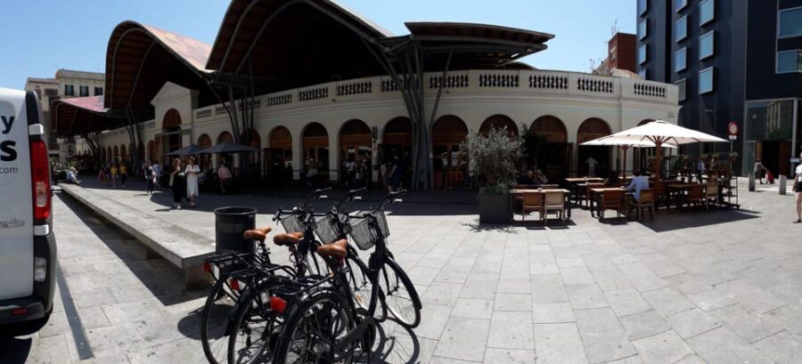 Barcelona: Bike Rental with Delivery and Pickup - Classic bike or e-bike: the smart choice for Barcelona hills