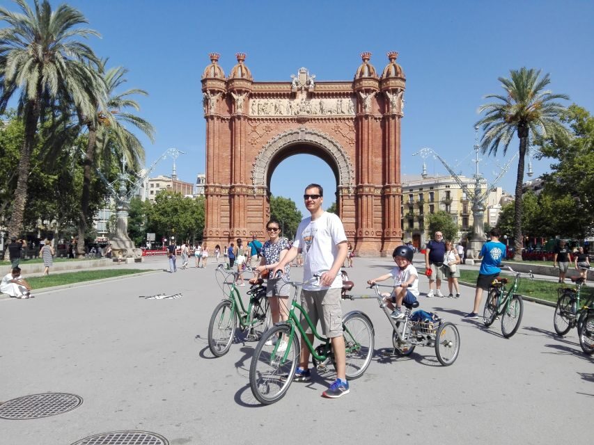 Barcelona: Bike Tour for Families - El Born’s Trendy Streets: Bohemian Vibes With Kid-Ready Stops