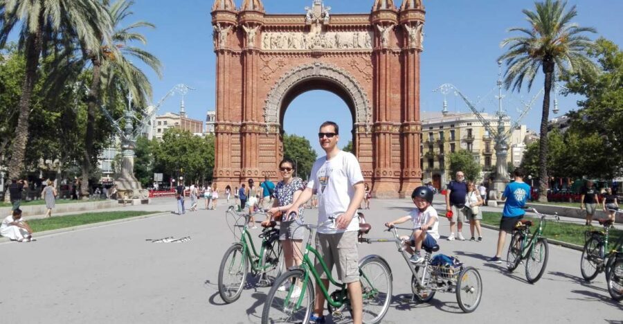 Barcelona: Bike Tour for Families - Barceloneta Waterfront Ride: Sea Breeze, Golden Sand, and a View Break