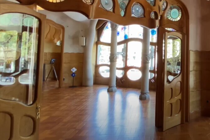 Barcelona Casa Batlló GOLD Full Experience Ticket - Dragon Rooftop: the part people remember