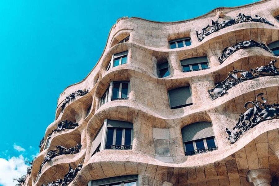 Barcelona: Casa Batlló, La Pedrera, & Chocolate Tasting Tour - Key things to know before you go