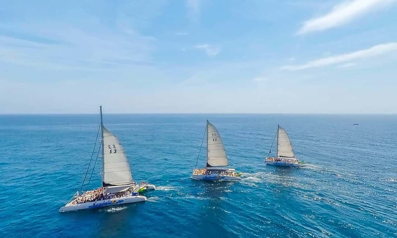 Barcelona: Catamaran Party Cruise with BBQ Meal - Boarding: what the first 20 minutes feel like