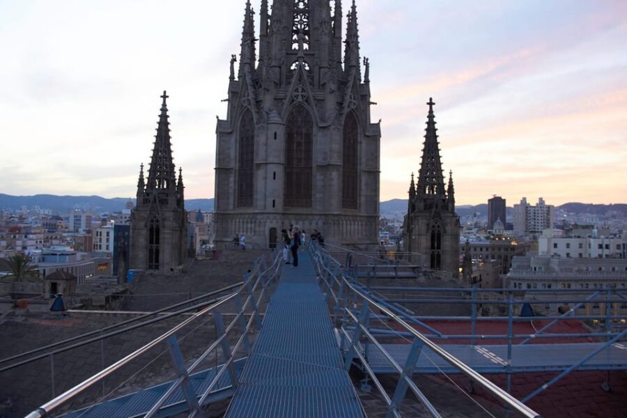 Barcelona Cathedral: Sunrise Tour & Breakfast - Should You Book the Barcelona Cathedral Sunrise Tour & Breakfast?