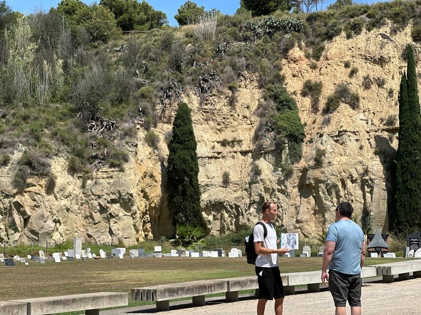 Barcelona: Cemetery Tour - Gothic Graves & Local History - Time, pace, and what to wear for the stairs