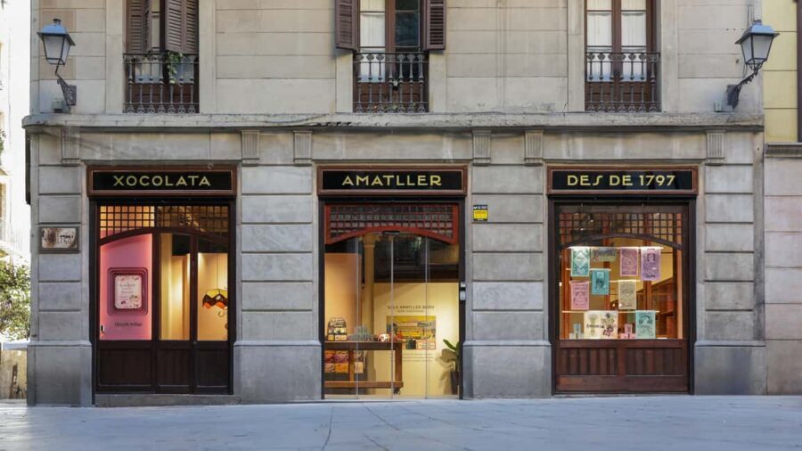 Barcelona & Chocolate Amatller History and Culture + Activity and Tasting - Original Barcelonese Hot Chocolate: The Classic Finish