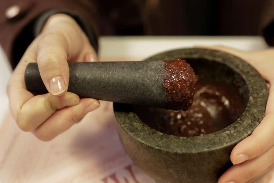 Barcelona & Chocolate Amatller History and Culture + Activity and Tasting - Store Time at the End: How to Use It Without Overspending