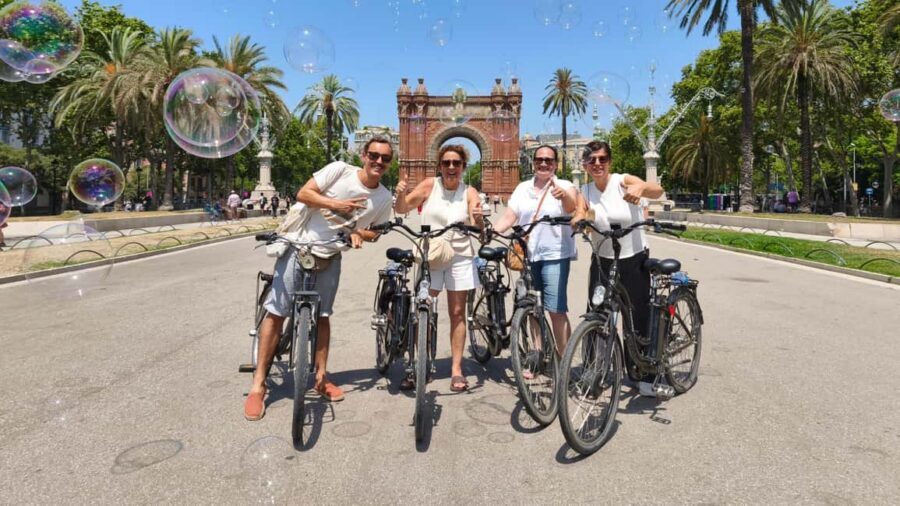 Barcelona: City Highlights Bike Tour with Locals - Why this 3-hour Barcelona bike tour works as a first-day plan