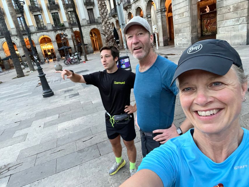 Barcelona: City Highlights Guided Running Tour - La Rambla: Street Energy, With Stops Worth Slowing For